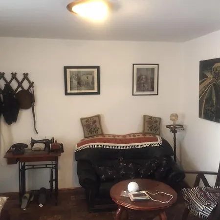 Apartment Azra *