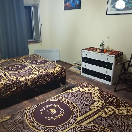 Azra Apartment